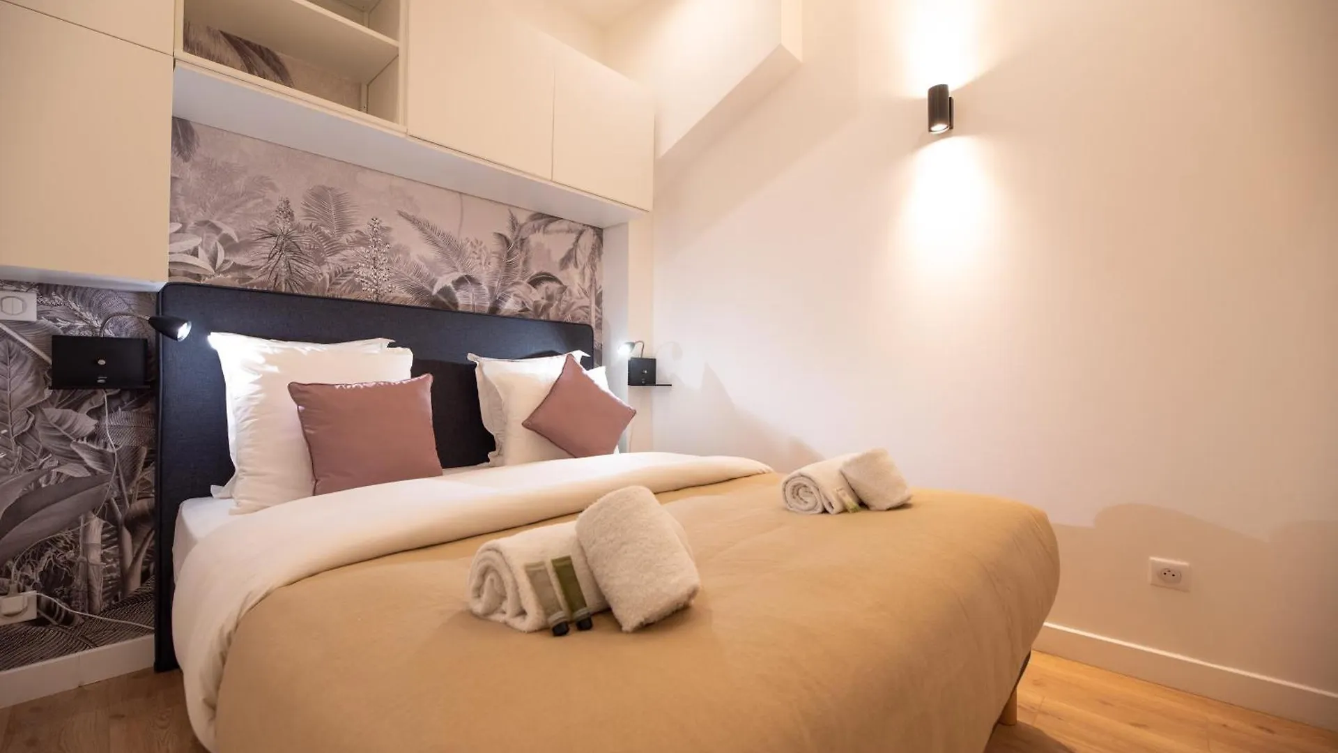 Beautiful In Saint Germain Des Pres Apartment Paris