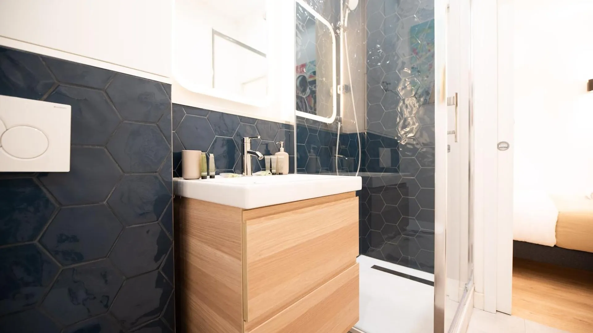 Beautiful In Saint Germain Des Pres Apartment *