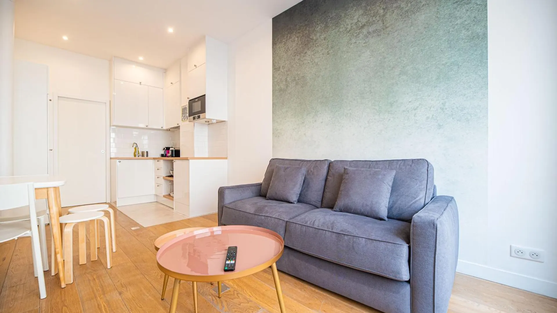 Beautiful In Saint Germain Des Pres Apartment *